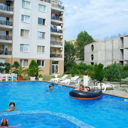 Mercury One Bedroom Center Family شقة *
